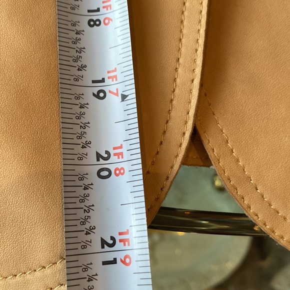 New Frontier super soft 100% genuine Leather in a soft chamois color. Size 8 - Picture 7 of 8